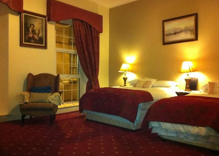 Bed & Breakfast The Blue Door 2*